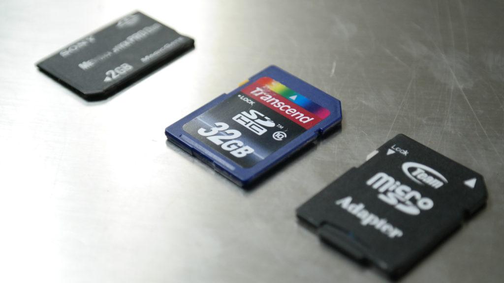 SD記憶卡跟Micro tf卡使用完畢要記得正常卸除裝置歐